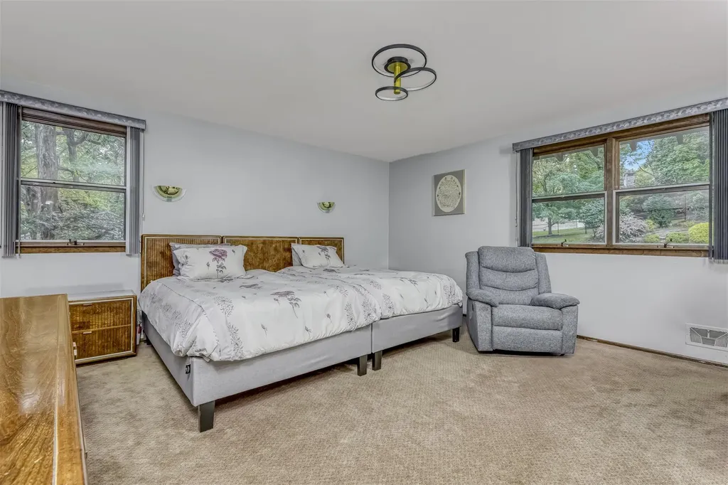 78 College Road Monsey NY 10952