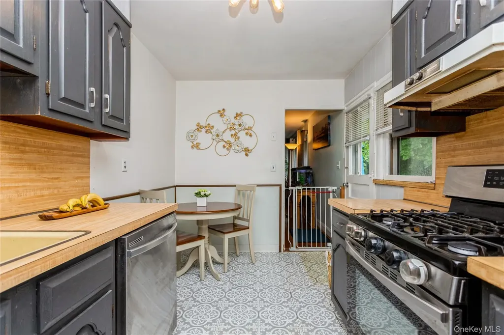 52 Newkirk Road Yonkers NY 10710