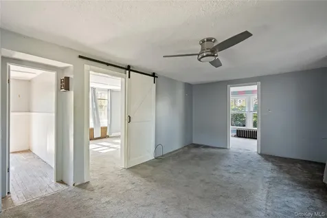 227 N Railroad Avenue Babylon NY 11702