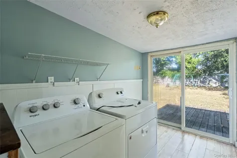 227 N Railroad Avenue Babylon NY 11702