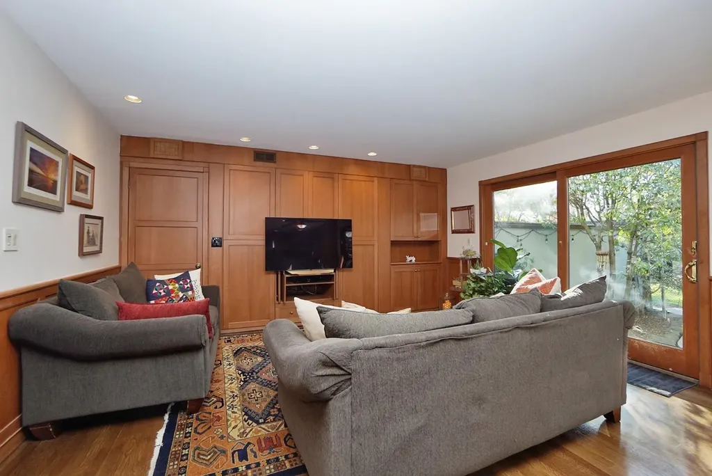 26 Ada Place Staten Island NY 10301