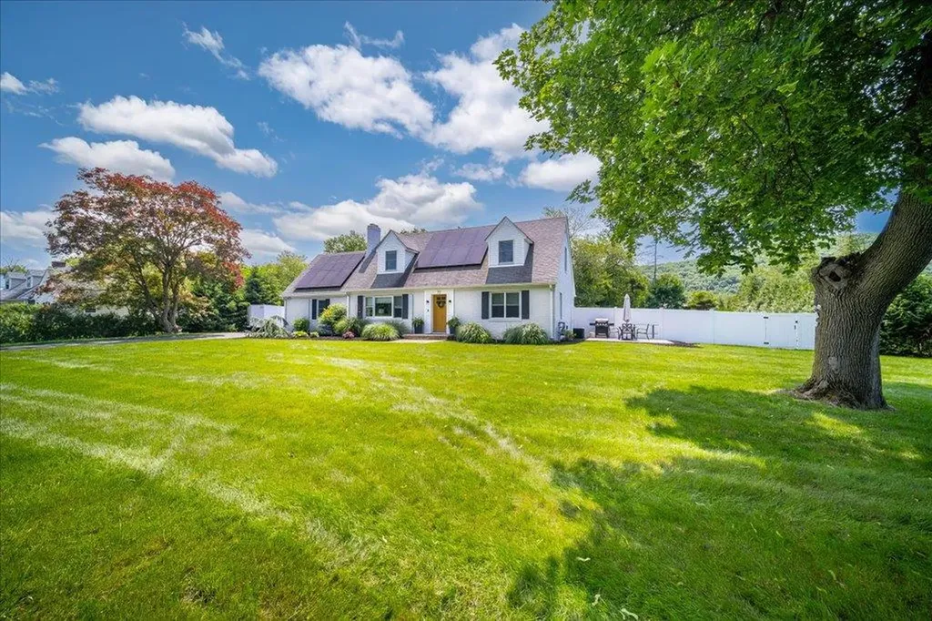 72 Maple Avenue Fishkill NY 12524