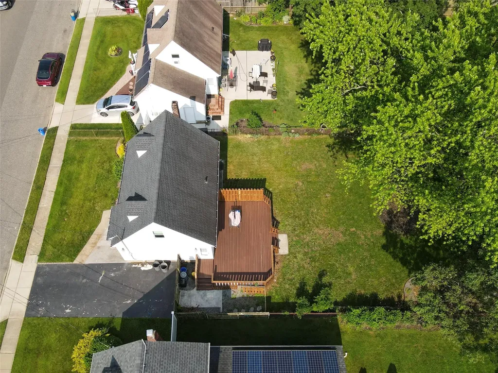 65 Nims Avenue West Babylon NY 11704