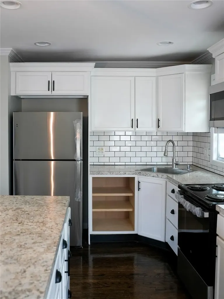 65 Nims Avenue West Babylon NY 11704