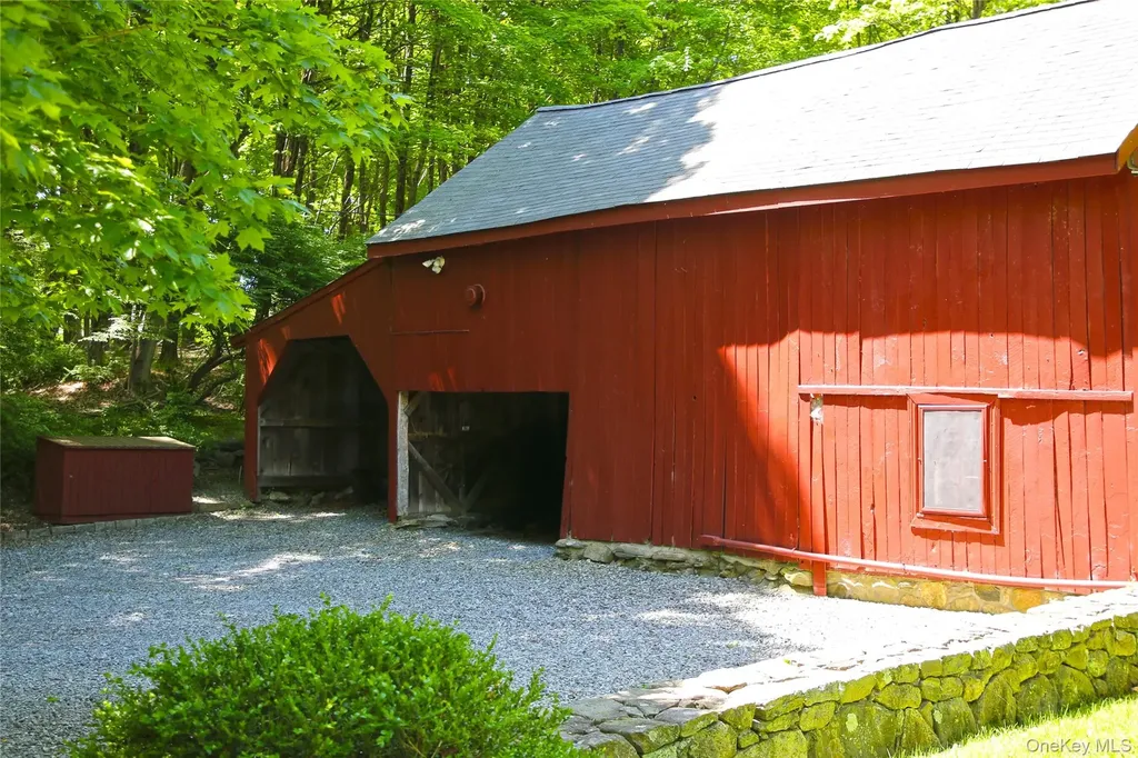 242 Smith Ridge Road South Salem NY 10590