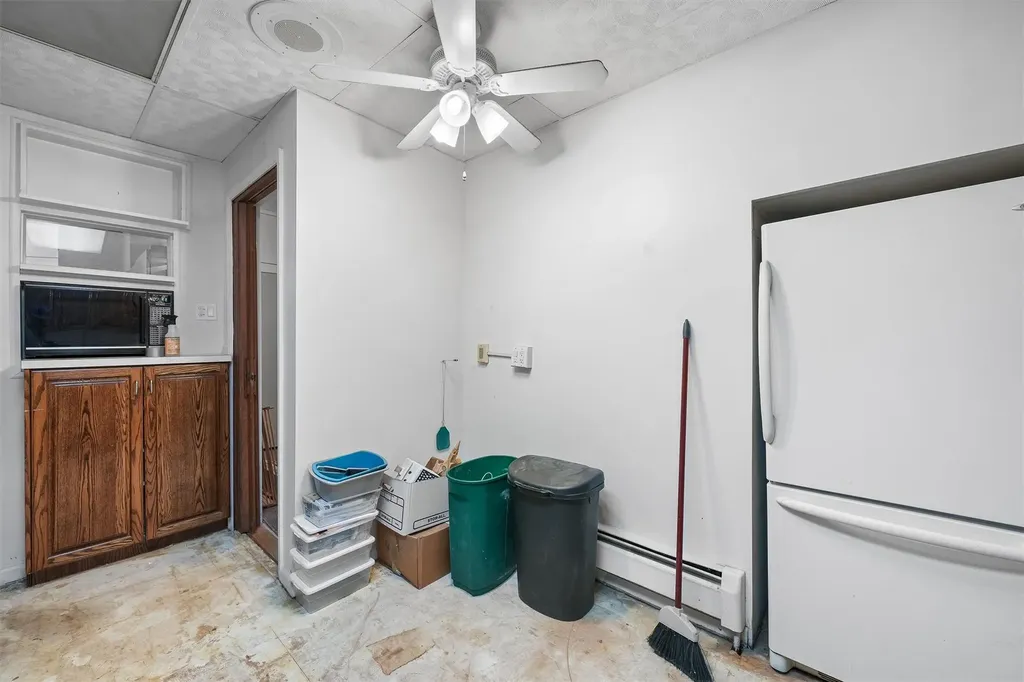 2039 Colonial Avenue Bronx NY 10461