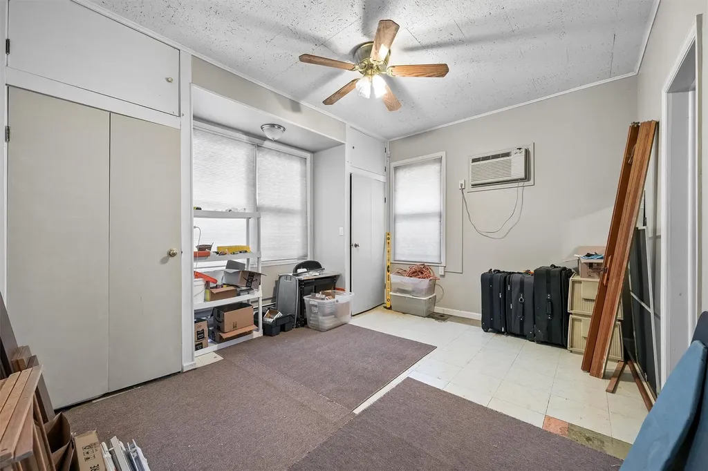 2039 Colonial Avenue Bronx NY 10461