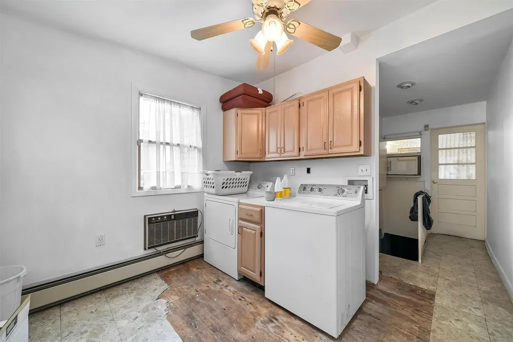 2039 Colonial Avenue Bronx NY 10461