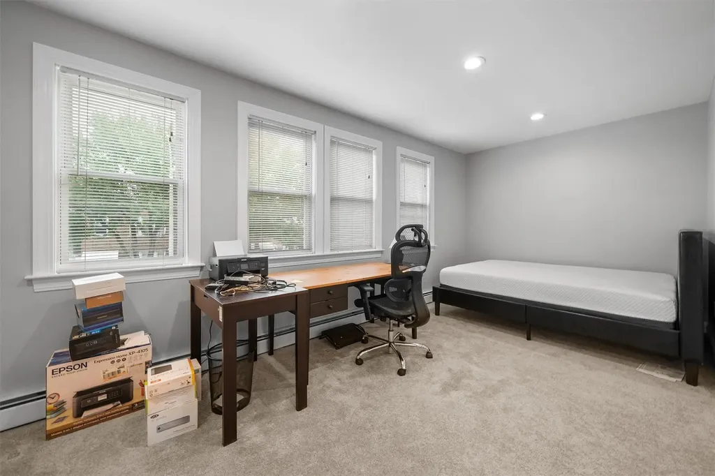 2039 Colonial Avenue Bronx NY 10461