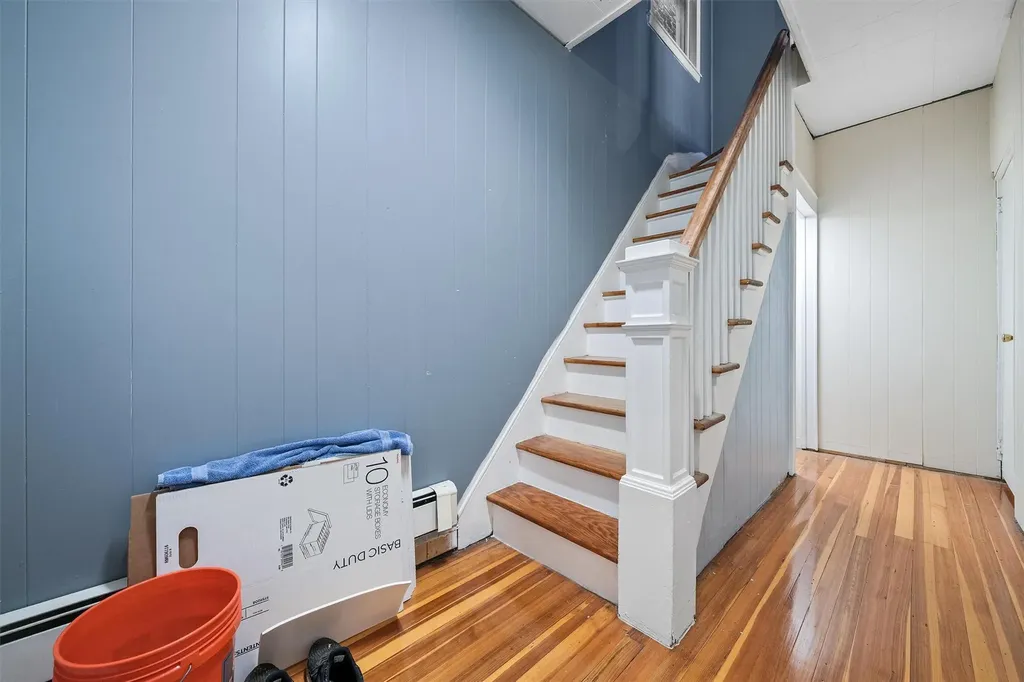 2039 Colonial Avenue Bronx NY 10461