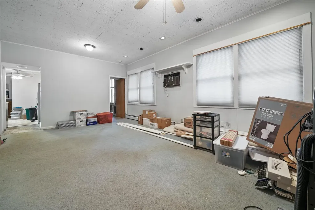 2039 Colonial Avenue Bronx NY 10461
