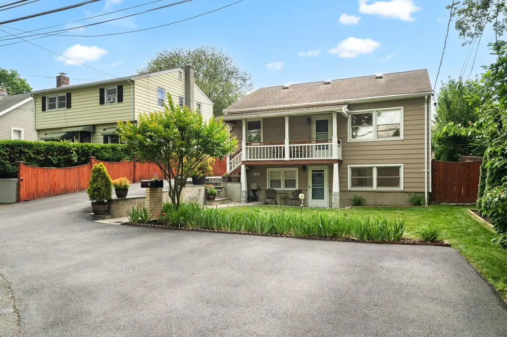 19 Westview Avenue Rye Brook NY 10573