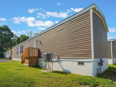 13 Windward Way Stony Point NY 10980