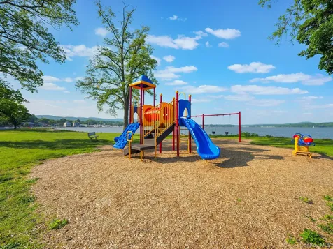 13 Windward Way Stony Point NY 10980
