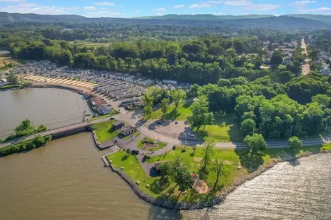 13 Windward Way Stony Point NY 10980