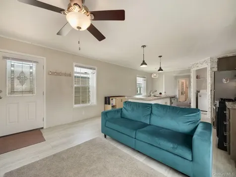 13 Windward Way Stony Point NY 10980