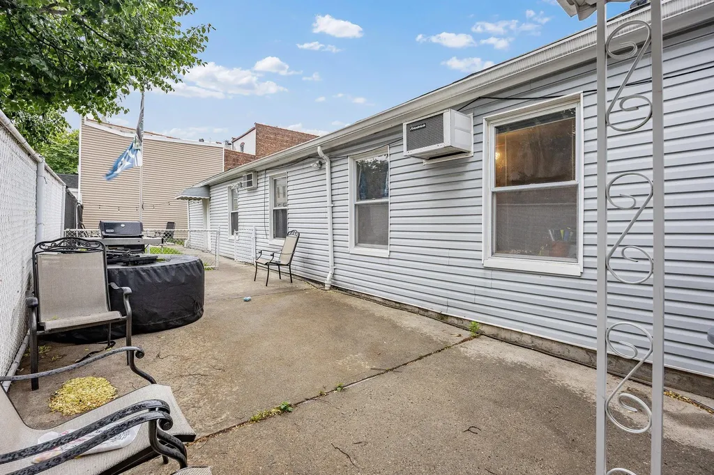5801 59th Street Maspeth NY 11378