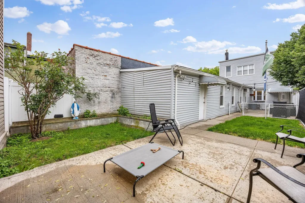 5801 59th Street Maspeth NY 11378