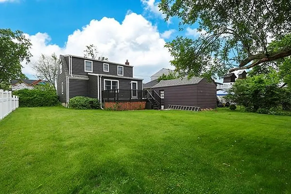 816 Strang Drive Wantagh NY 11793