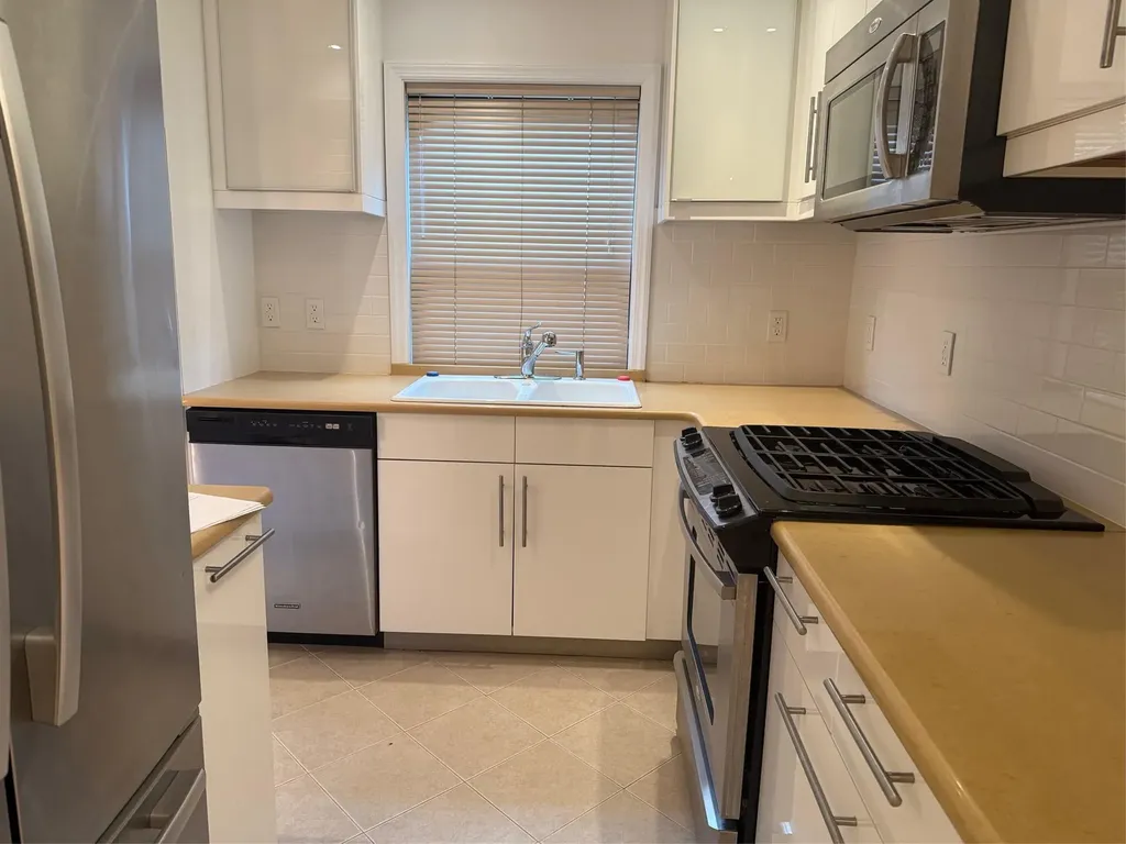 1357 Kew Avenue Hewlett NY 11557