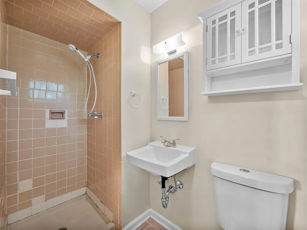 5 Crystal Street Spring Valley NY 10977