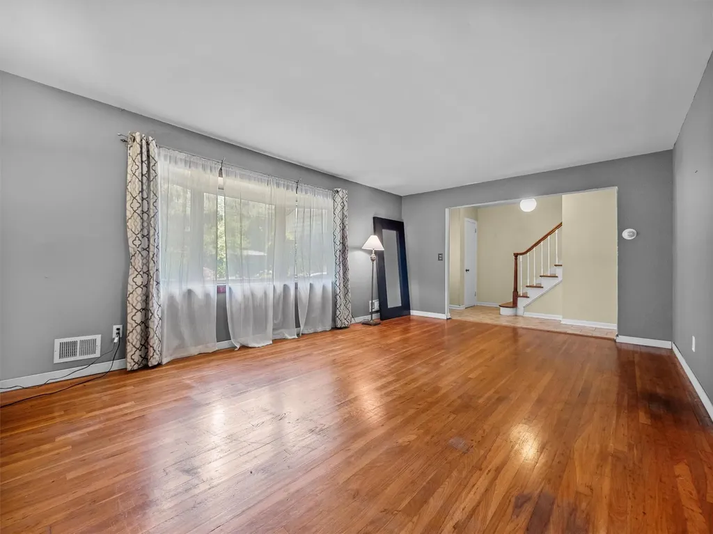 5 Crystal Street Spring Valley NY 10977