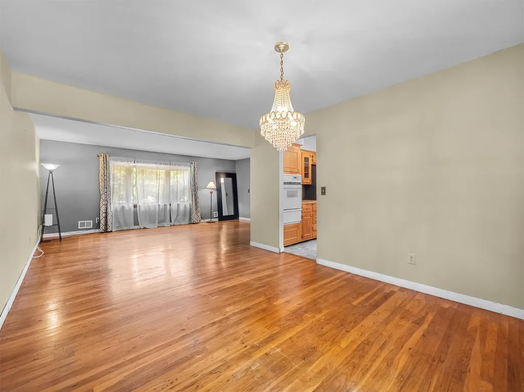5 Crystal Street Spring Valley NY 10977
