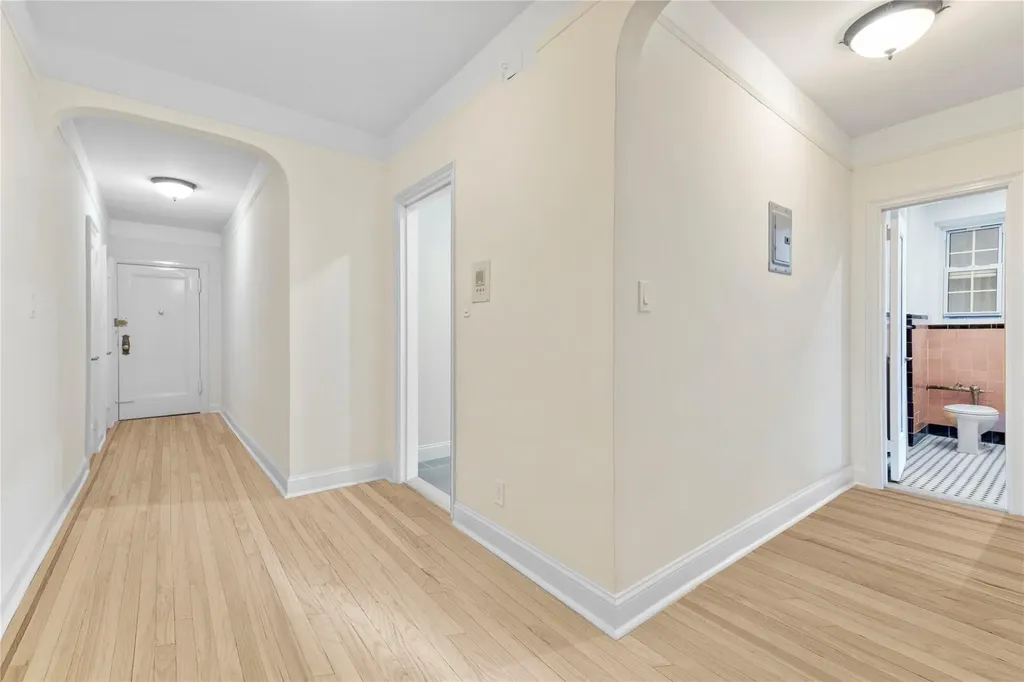 11007 73rd Road Forest Hills NY 11375