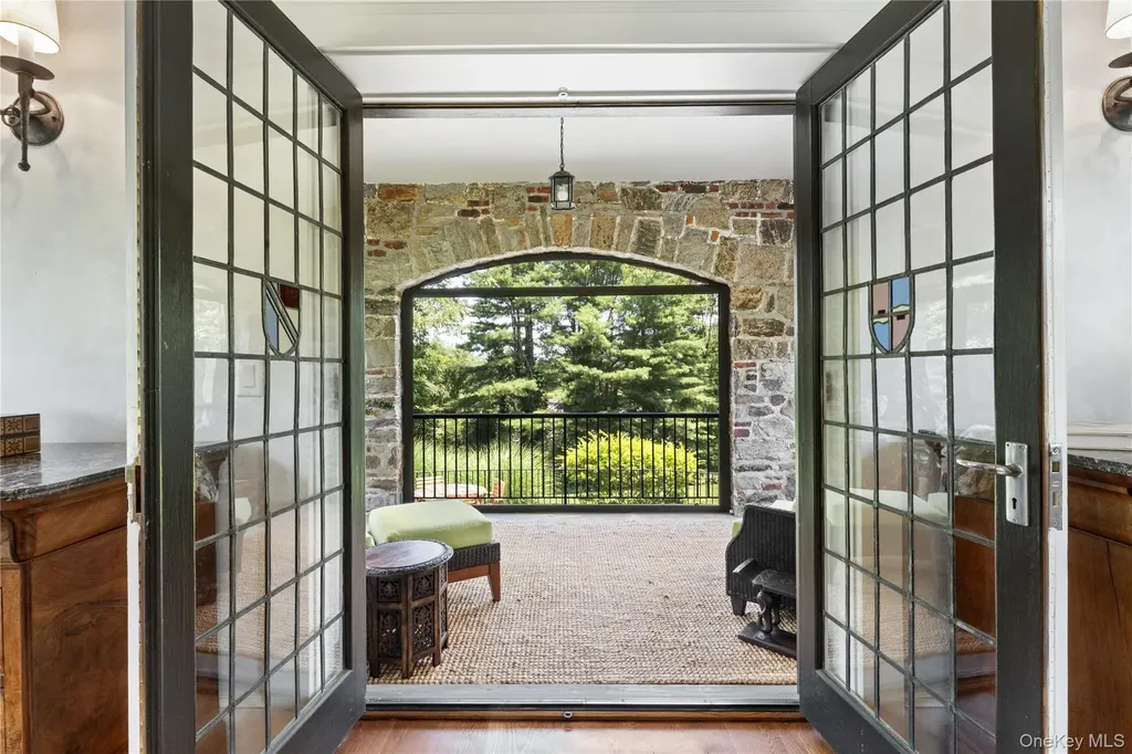 4 Commodore Avenue Rye NY 10580
