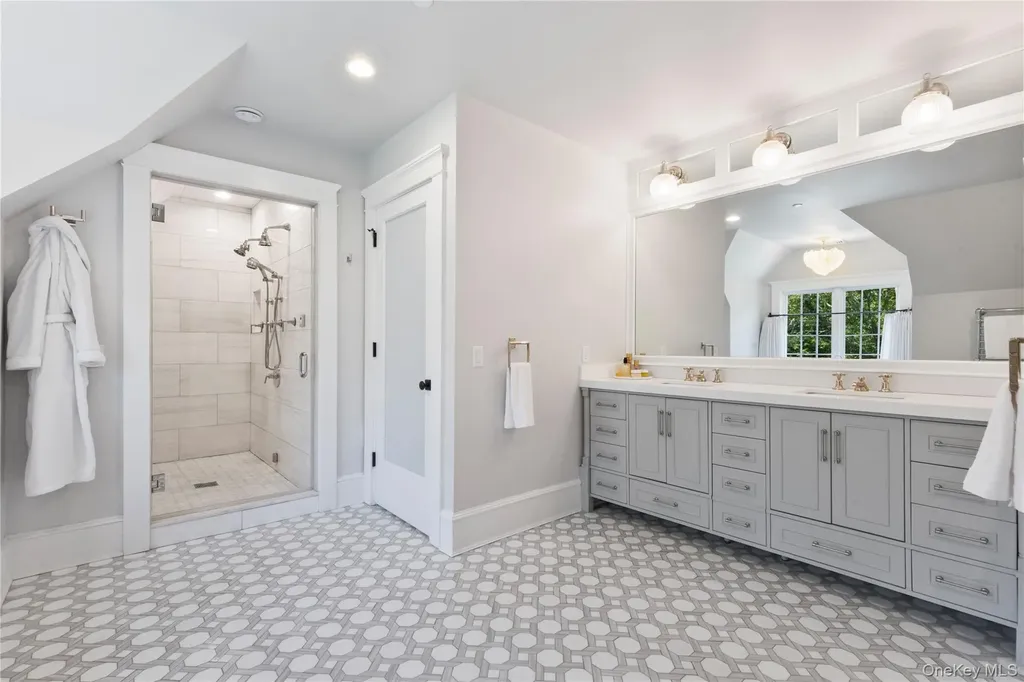 4 Commodore Avenue Rye NY 10580