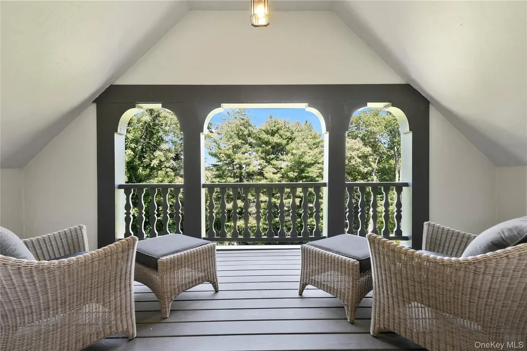4 Commodore Avenue Rye NY 10580