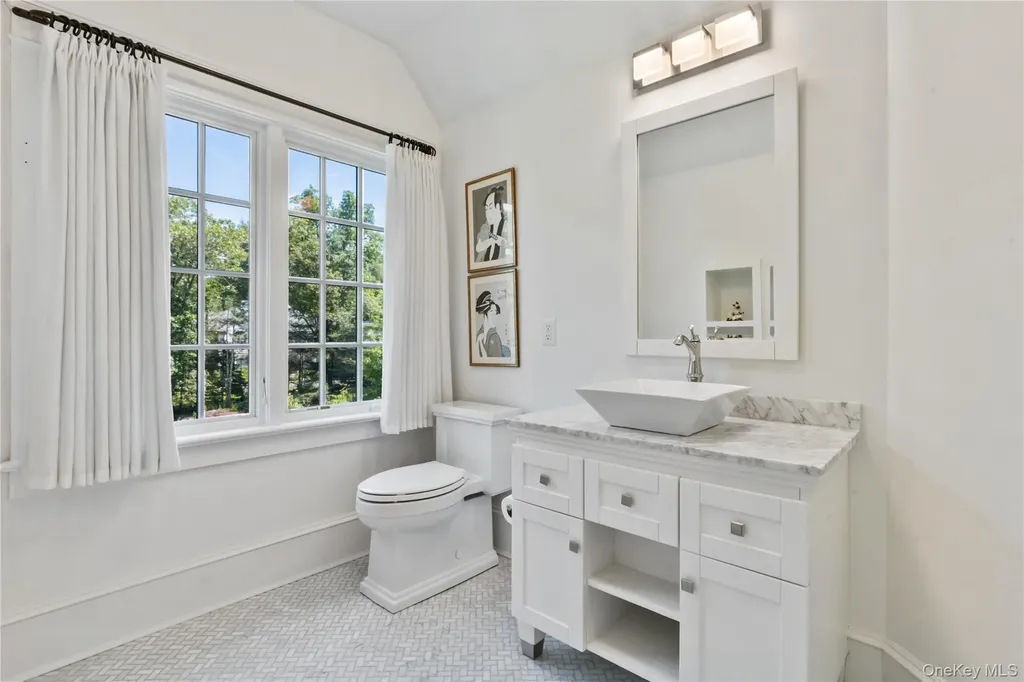 4 Commodore Avenue Rye NY 10580