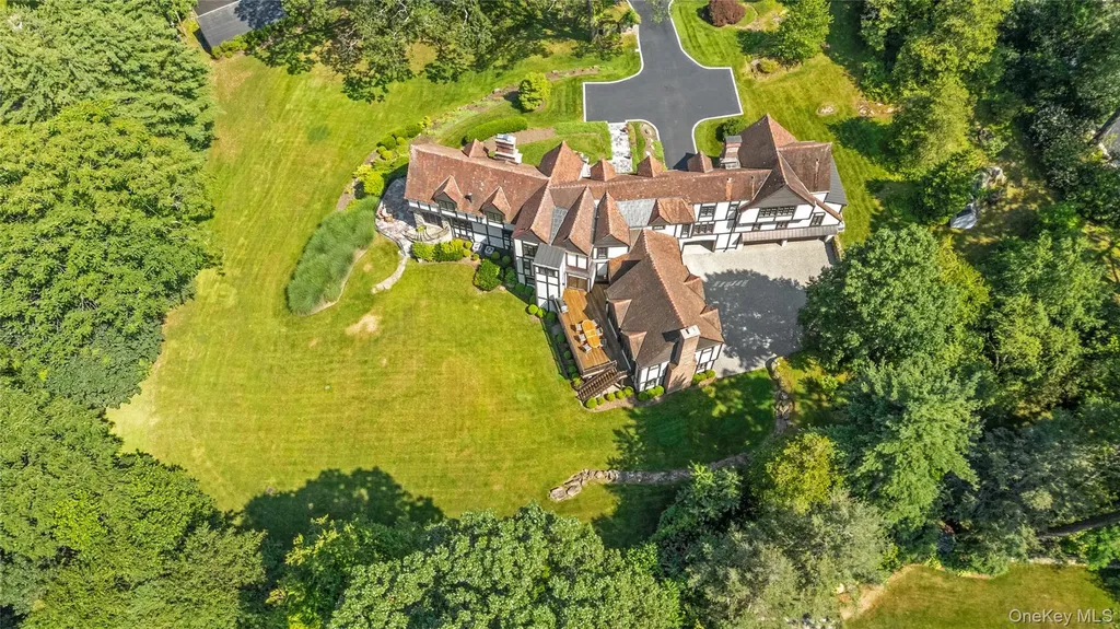 4 Commodore Avenue Rye NY 10580