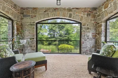 4 Commodore Avenue Rye NY 10580