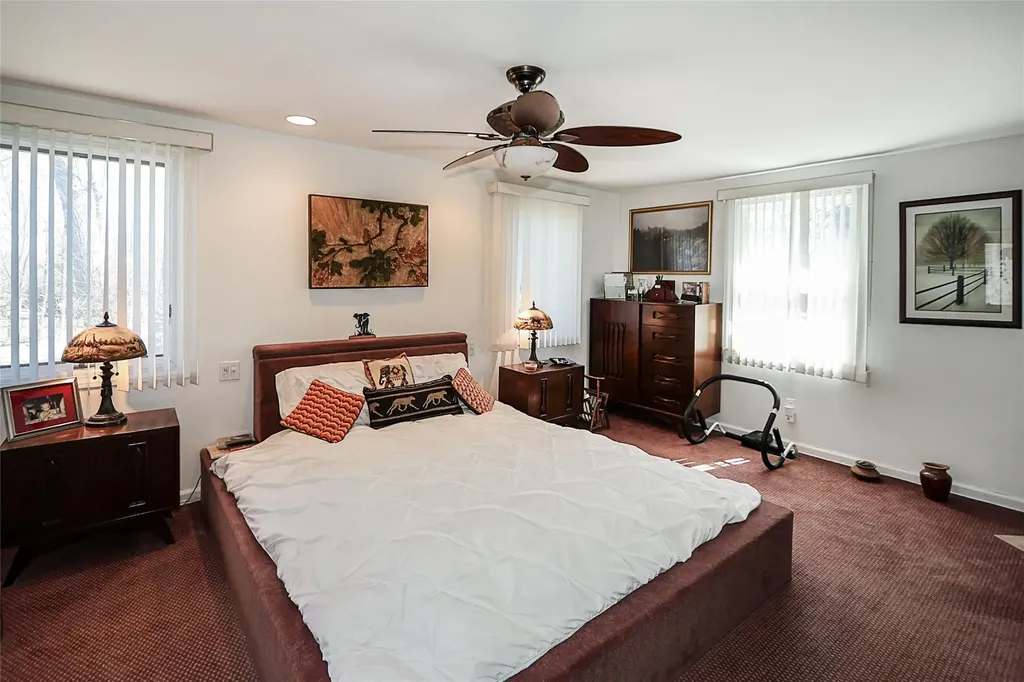 12 Rustic Gate Lane Dix Hills NY 11746