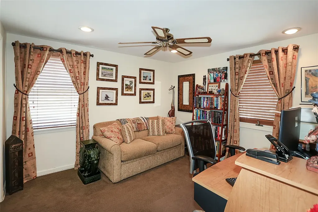 12 Rustic Gate Lane Dix Hills NY 11746