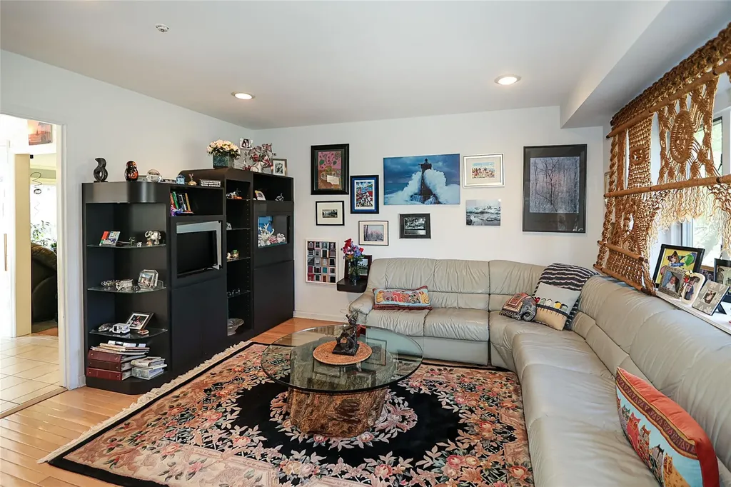 12 Rustic Gate Lane Dix Hills NY 11746