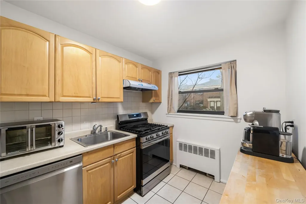 217-14 73rd Avenue Bayside NY 11364