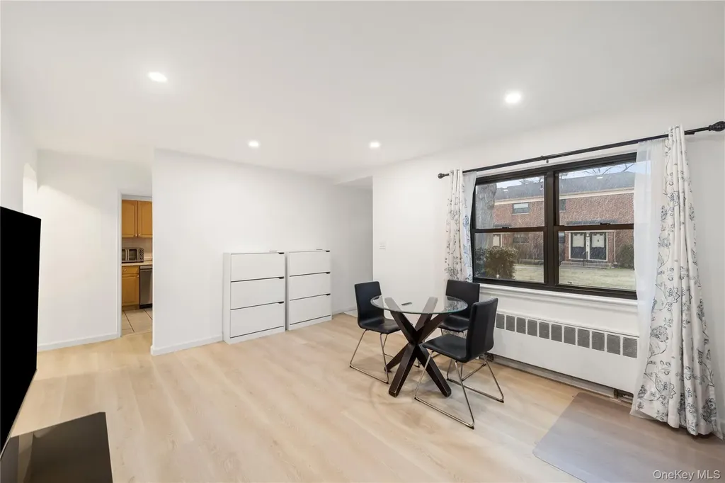 217-14 73rd Avenue Bayside NY 11364
