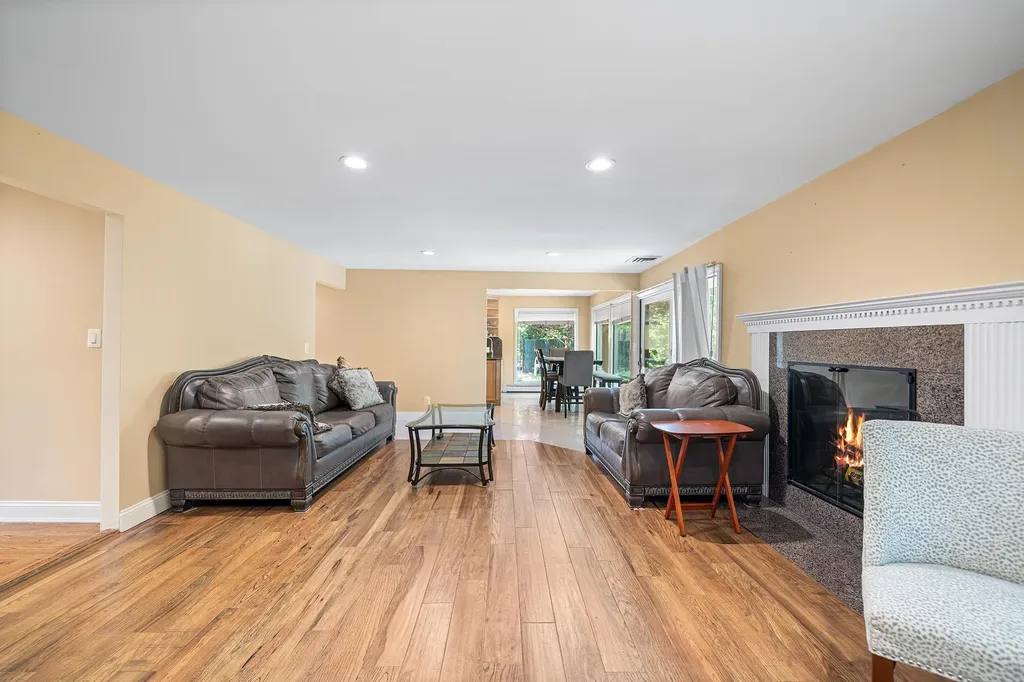 26 Lucille Lane Dix Hills NY 11746
