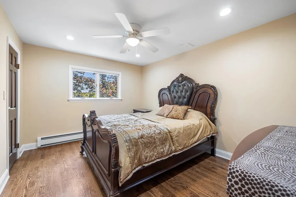 26 Lucille Lane Dix Hills NY 11746