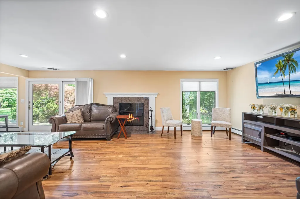 26 Lucille Lane Dix Hills NY 11746