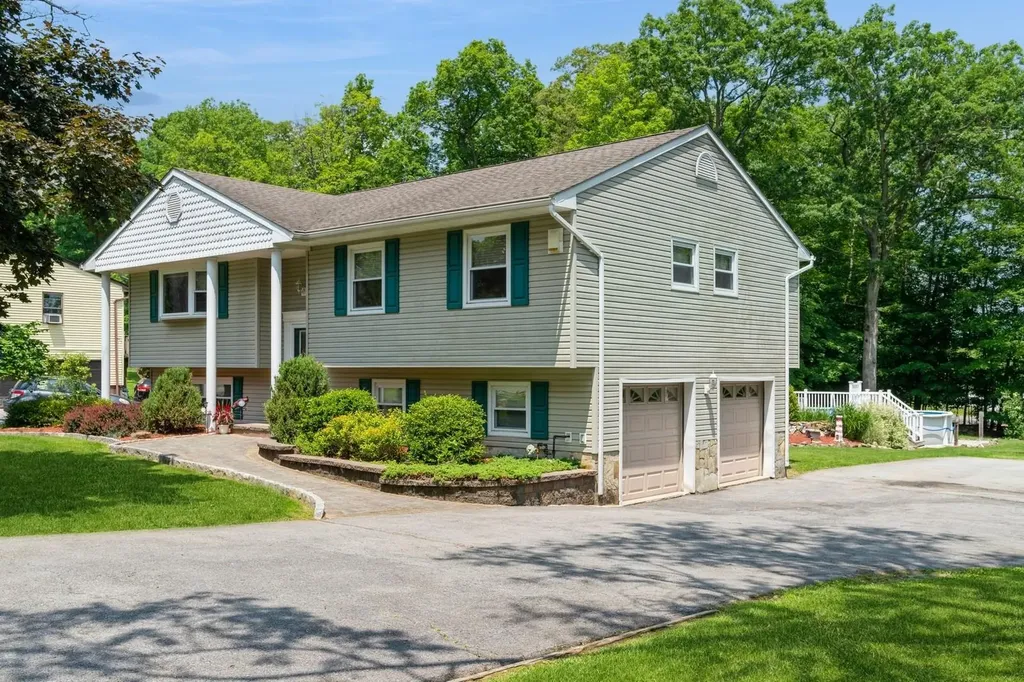 21 Forestdale Avenue Monroe NY 10950