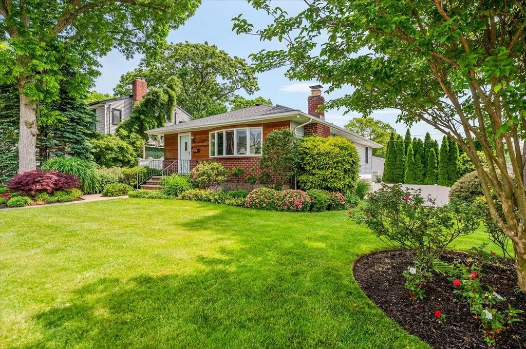 676 Central Avenue Massapequa NY 11758