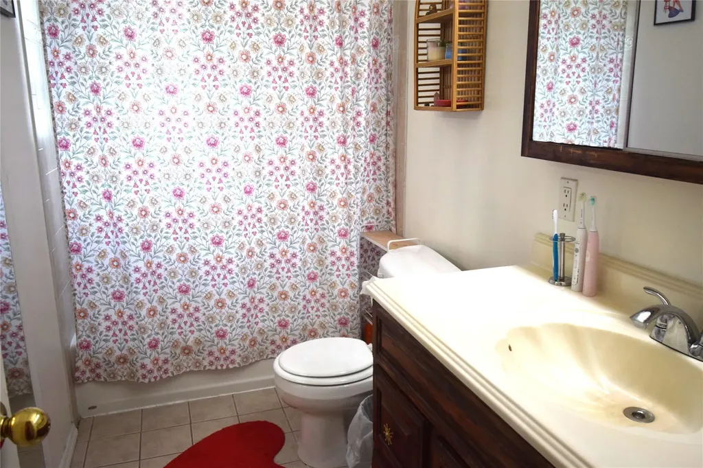 3715 Regent Lane Wantagh NY 11793