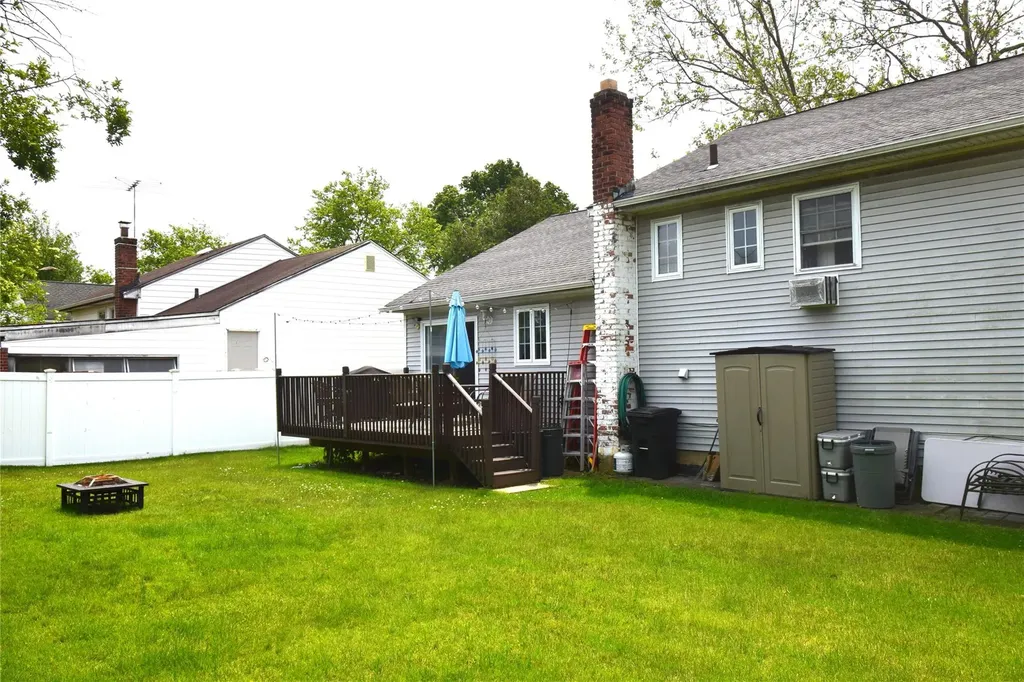 3715 Regent Lane Wantagh NY 11793