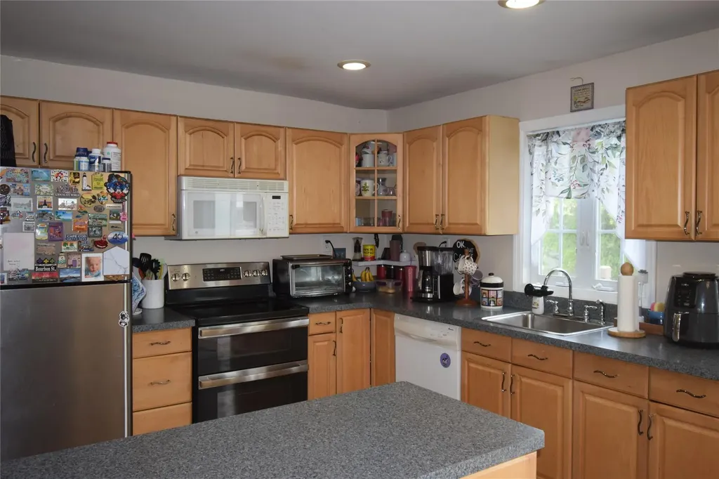 3715 Regent Lane Wantagh NY 11793