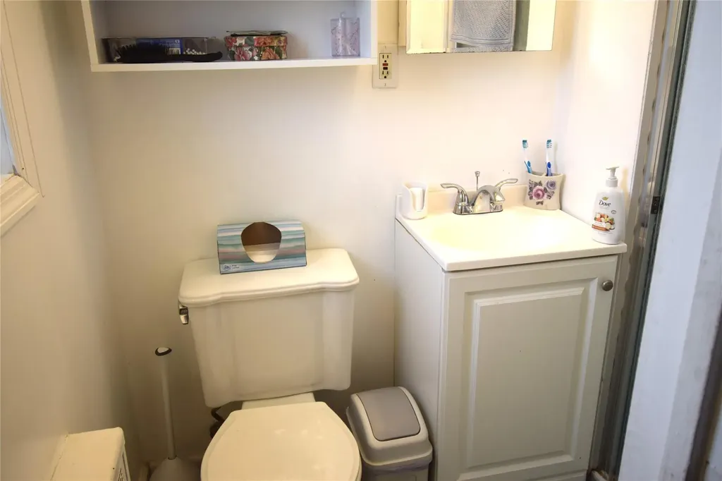 3715 Regent Lane Wantagh NY 11793