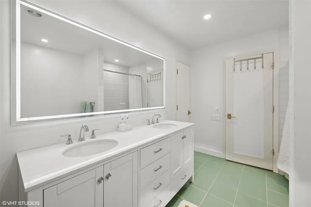 2650 Wickham Avenue Mattituck NY 11952