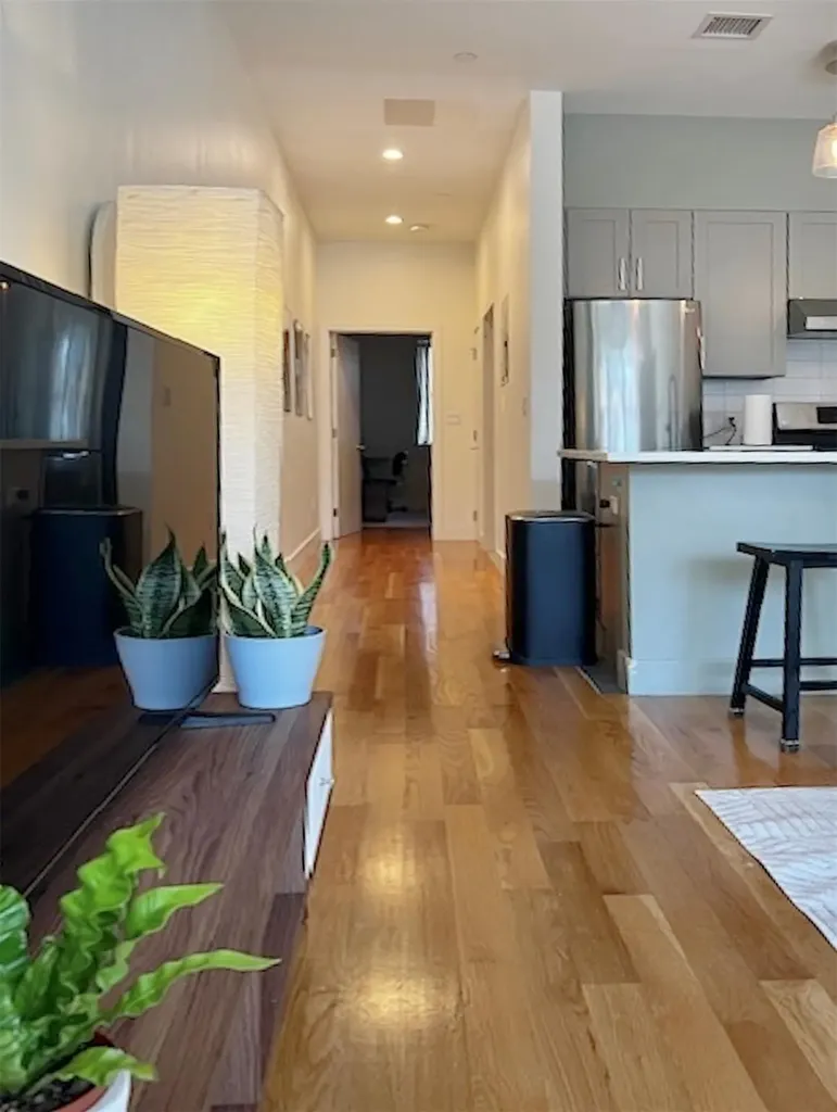 60-11 39 Avenue Woodside NY 11377